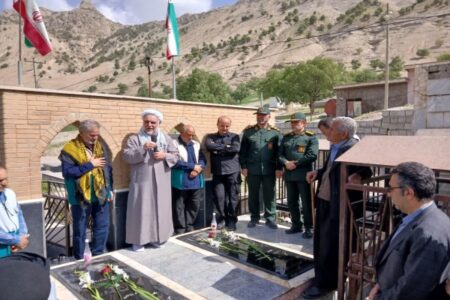 تجدید میثاق خادمیاران رضوی لرستان با آرمان‌های شهدا