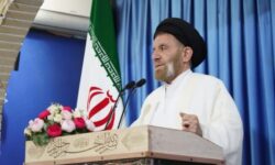 روحانیت پیوند و ارتباط خود با نسل جوان را بیشتر کند
