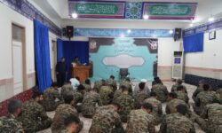 دیدار کارکنان یگان امنیتی سپاه حضرت ابوالفضل(ع) با نماینده ولی فقیه در لرستان