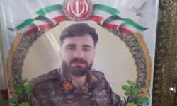 دیدار مدیر و کارکنان بانک سپه لرستان با خانواده شهید سیدعلی باقرنیا