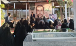 محفل انس با قرآن در جوار مزار مطهر شهید سید مهدی سهرابی برگزار شد