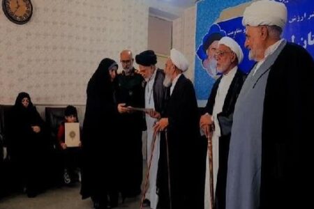 جشنواره استانی «پرچمداران انقلاب اسلامی» در لرستان برگزار شد