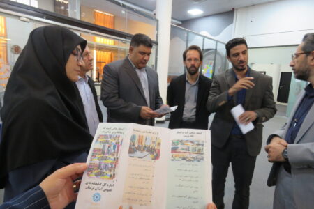 اجرای طرح فرهنگی «اهدای کتاب» با همکاری کتابخانه‌های عمومی و پست لرستان