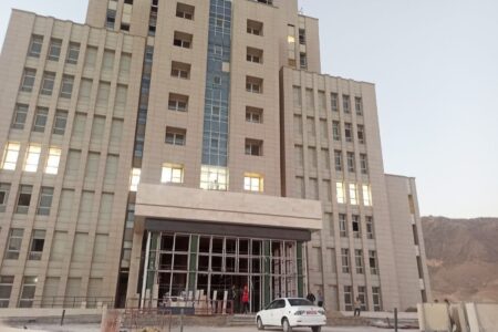 استاندار لرستان بر تکمیل هرچه سریع‌تر برج امید تأکید کرد