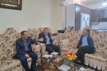 تجلیل از رزمنده جهادگر لرستانی؛ سنگرساز بیسنگری که ۴۰ ماه در خط مقدم ایثار جنگید